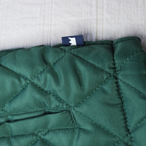 Crown & Ivory Quilted Vest | Forest Green | Diamond Stitch | Boys Size M - Picture 3 of 11